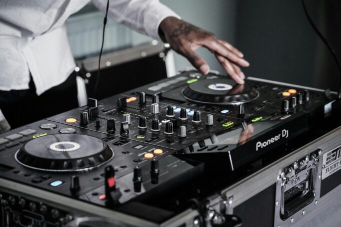 Beyond the DJ: How I Create the Perfect Playlist and Choose the Entertainment That Defines My Event